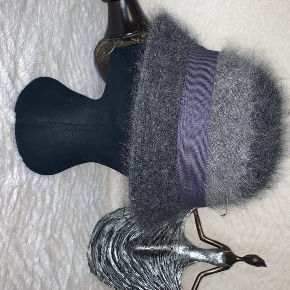 Gray Hat - Picture 8 of 10